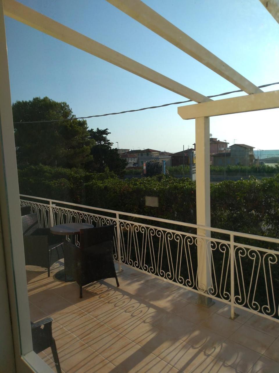 Acquaviva Experience B&B San Vincenzo Exterior foto